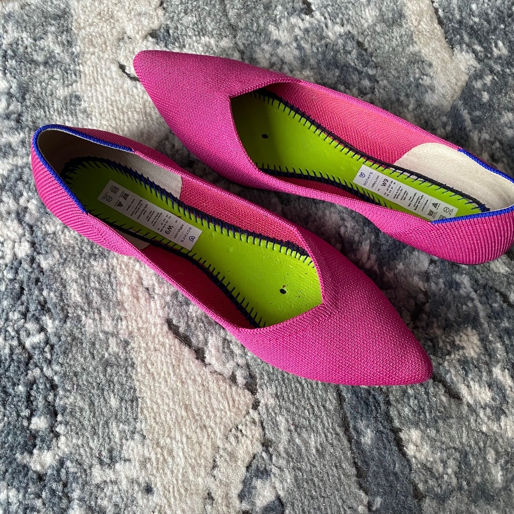 EUC Rothys Berry Point size 9 with box